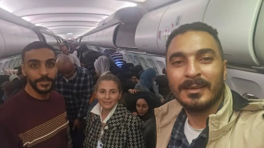 صورة حول : الكشف عن شبكة تعمل على إخراج الفلسطينيين من غزة الكشف عن شبكة تعمل على إخراج الفلسطينيين من غزة