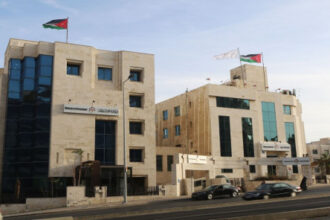 ابو غزالة: آلية جديدة لمعالجة قضايا المستثمرين بالتعاون والتنسيق مع دائرة الجمارك