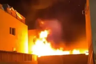 السيطرة على حريق بالعقبة