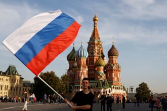 روسيا: فرض قيود على حركة الطيران بعدد من مطارات جنوب البلاد