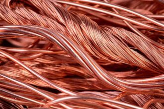 النحاس يرتفع ويتجه لتسجيل مكاسب أسبوعية