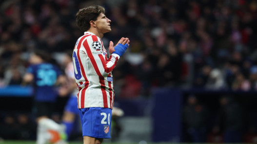 صورة حول : تغريم أتليتيكو مدريد بسبب سلوك مشجعيه "العنصري" ضد أرسنال تغريم أتليتيكو مدريد بسبب سلوك مشجعيه "العنصري" ضد أرسنال