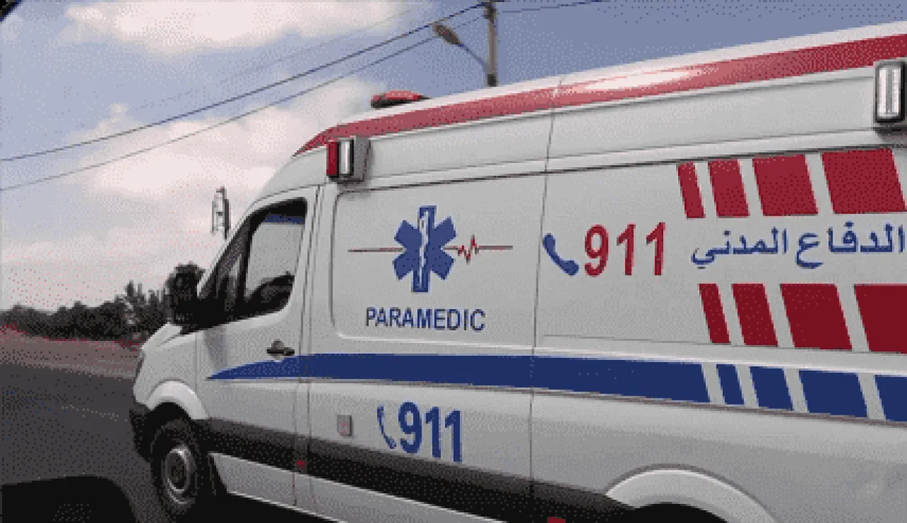 صورة حول : الدفاع المدني ينقذ حياة شاب ثلاثيني بحالة غيبوبة داخل محل بالسوق وسط عمّان الدفاع المدني ينقذ حياة شاب ثلاثيني بحالة غيبوبة داخل محل بالسوق وسط عمّان