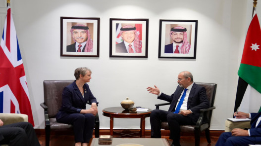 صورة حول : عاجل| الصفدي وكوبر يبحثان تعزيز التعاون الثنائي واستقرار غزة والضفة الغربية عاجل| الصفدي وكوبر يبحثان تعزيز التعاون الثنائي واستقرار غزة والضفة الغربية