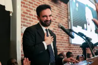 ترمب يثير الجدل بتصريح مثير حول مرشح عمدة نيويورك