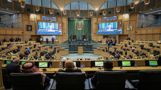 صورة حول : مجلس الوزراء يعتمد حزمة قرارات تخص دعم الطلبة والتعاون الدولي مجلس الوزراء يعتمد حزمة قرارات تخص دعم الطلبة والتعاون الدولي