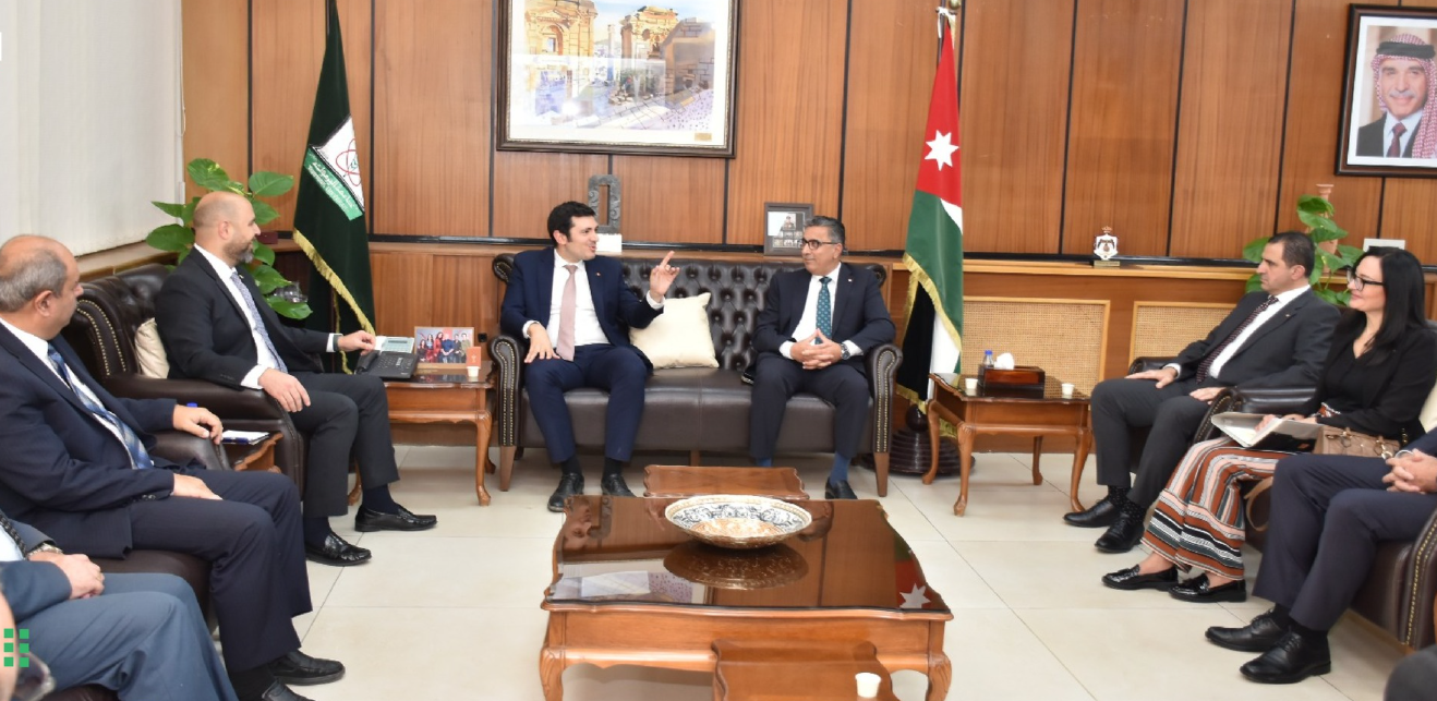 صورة حول : جامعة اليرموك وأورنج الأردن تبحثان تعزيز التعاون في الابتكار والتعليم الرقمي جامعة اليرموك وأورنج الأردن تبحثان تعزيز التعاون في الابتكار والتعليم الرقمي