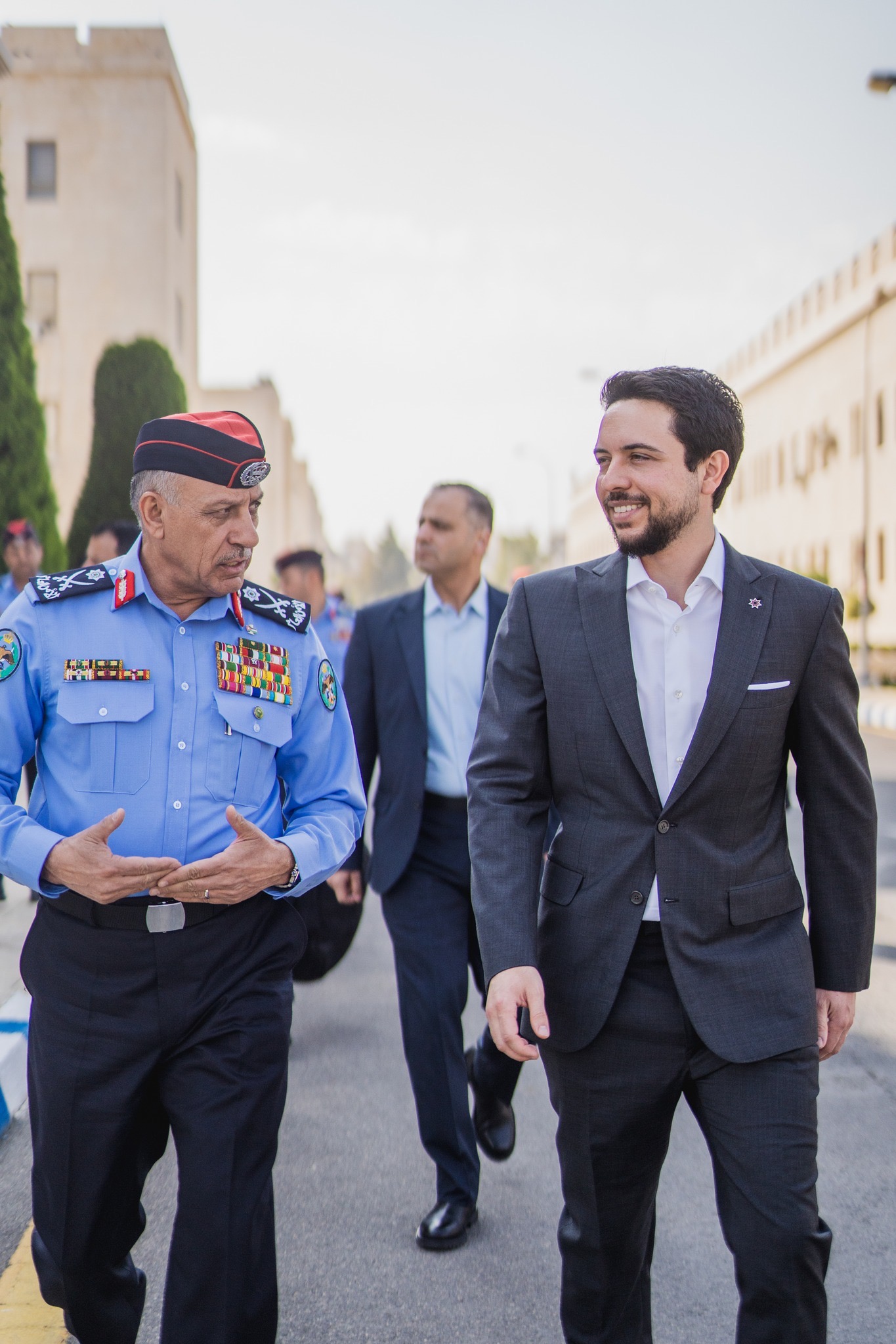 ولي العهد: فخورون بنشامى الأمن العام وجهودهم في حماية الوطن وتطوير العمل الأمني