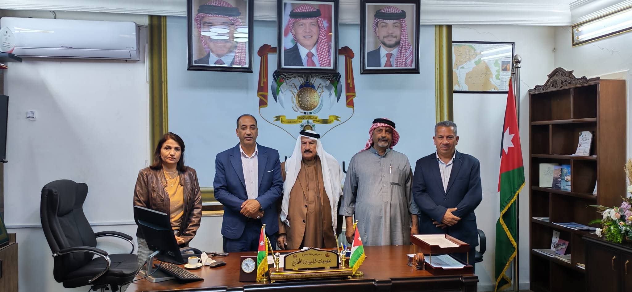 صورة حول : مجلس محافظة الكرك يبحث تعزيز الشراكة مع القطاعات المجتمعية مجلس محافظة الكرك يبحث تعزيز الشراكة مع القطاعات المجتمعية