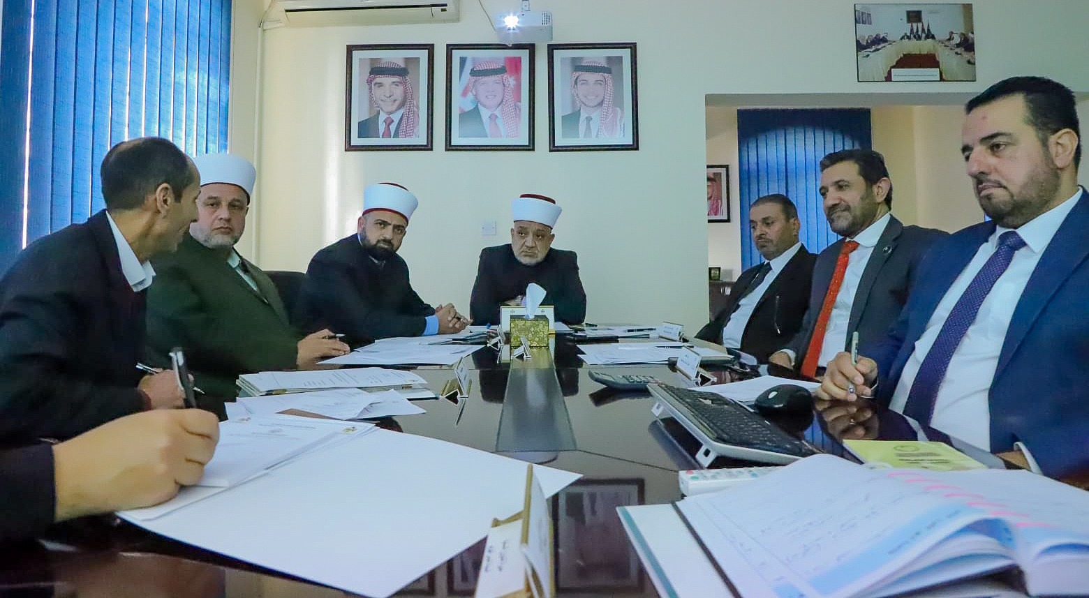 صورة حول : مجلس إدارة معهد الملك عبدالله الثاني لإعداد الدعاة يستعرض إنجازات وبرامج التدريب لعام 2024–2025 مجلس إدارة معهد الملك عبدالله الثاني لإعداد الدعاة يستعرض إنجازات وبرامج التدريب لعام 2024–2025