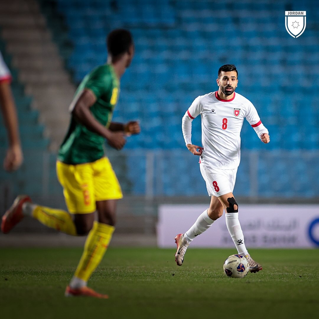 صورة حول : النشامى يختتم استعداداته لكأس العرب وكأس العالم بالتعادل السلبي أمام مالي النشامى يختتم استعداداته لكأس العرب وكأس العالم بالتعادل السلبي أمام مالي