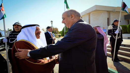 صورة حول : القاضي والصالح يبحثان تعزيز التعاون البرلماني الأردني البحريني وتنسيق المواقف العربية القاضي والصالح يبحثان تعزيز التعاون البرلماني الأردني البحريني وتنسيق المواقف العربية