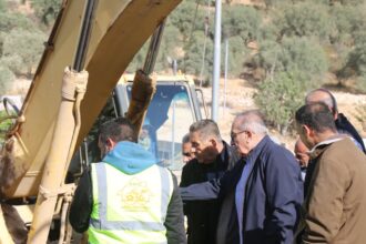 وزير الأشغال يتابع تنفيذ مشروعات الطرق في البلقاء وجرش وعجلون وإربد