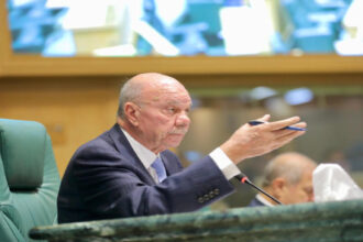 الفايز يدعو مجلس الأعيان للانعقاد الأحد المقبل