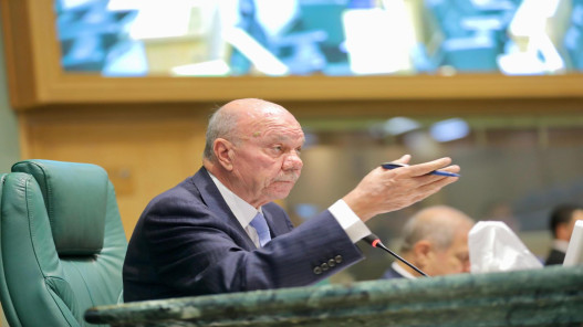 الفايز يدعو مجلس الأعيان للانعقاد الأحد المقبل