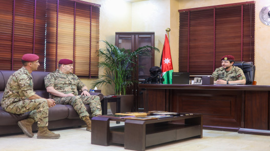 صورة حول : عاجل | ولي العهد يزور فريق مكافحة الإرهاب المائي ويطلع على تدريباته ومعداته الحديثة عاجل | ولي العهد يزور فريق مكافحة الإرهاب المائي ويطلع على تدريباته ومعداته الحديثة