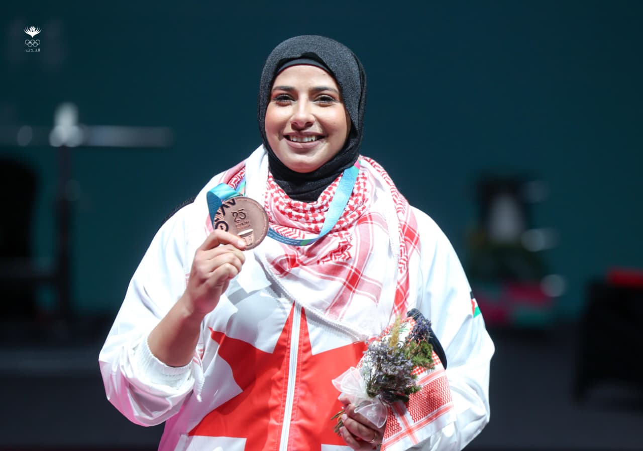 أسماء عيسى تحصد برونزية رفع الأثقال وتختتم مشاركة الأردن بـ16 ميدالية في دورة الرياض