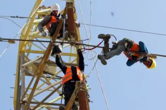 كهرباء إربد تعلن عن فصل مبرمج للتيار الكهربائي في بعض مناطق عجلون غداً