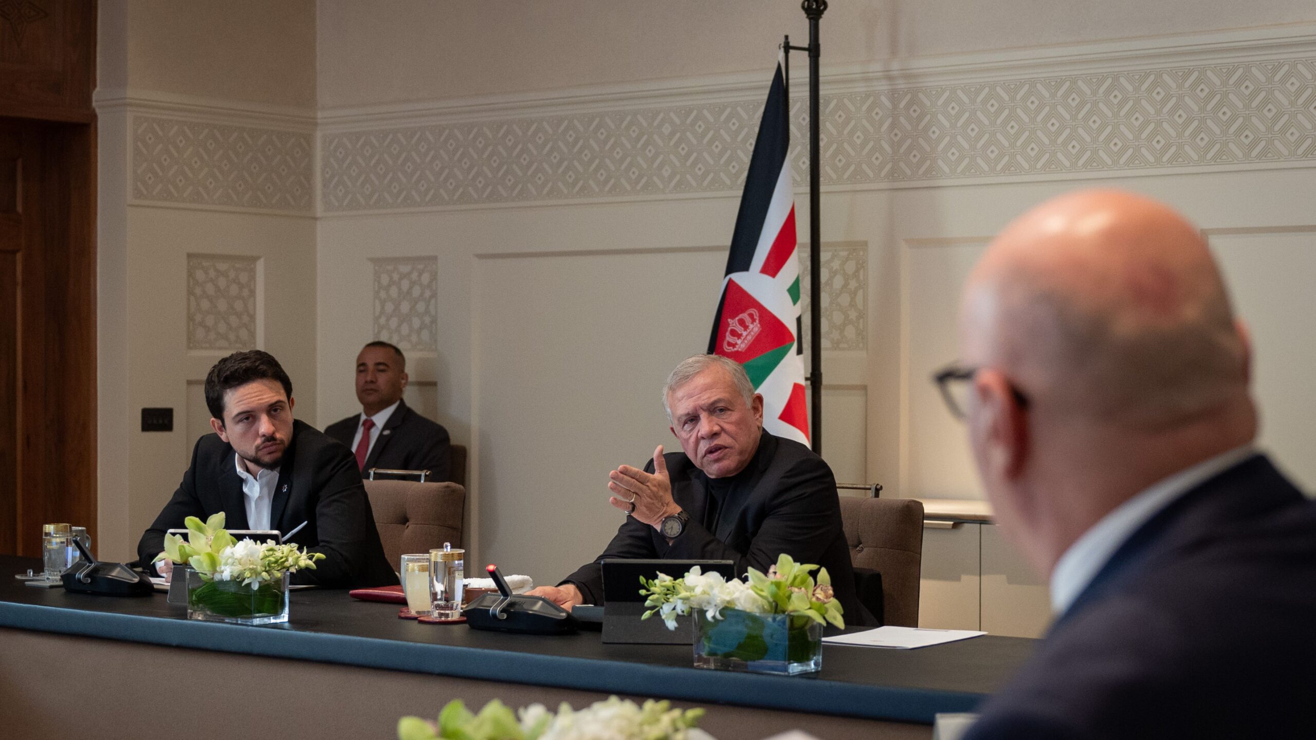 اقتصاديون: متابعة الملك للتحديث الاقتصادي تمثل “خارطة طريق” لنجاح المرحلة المقبلة