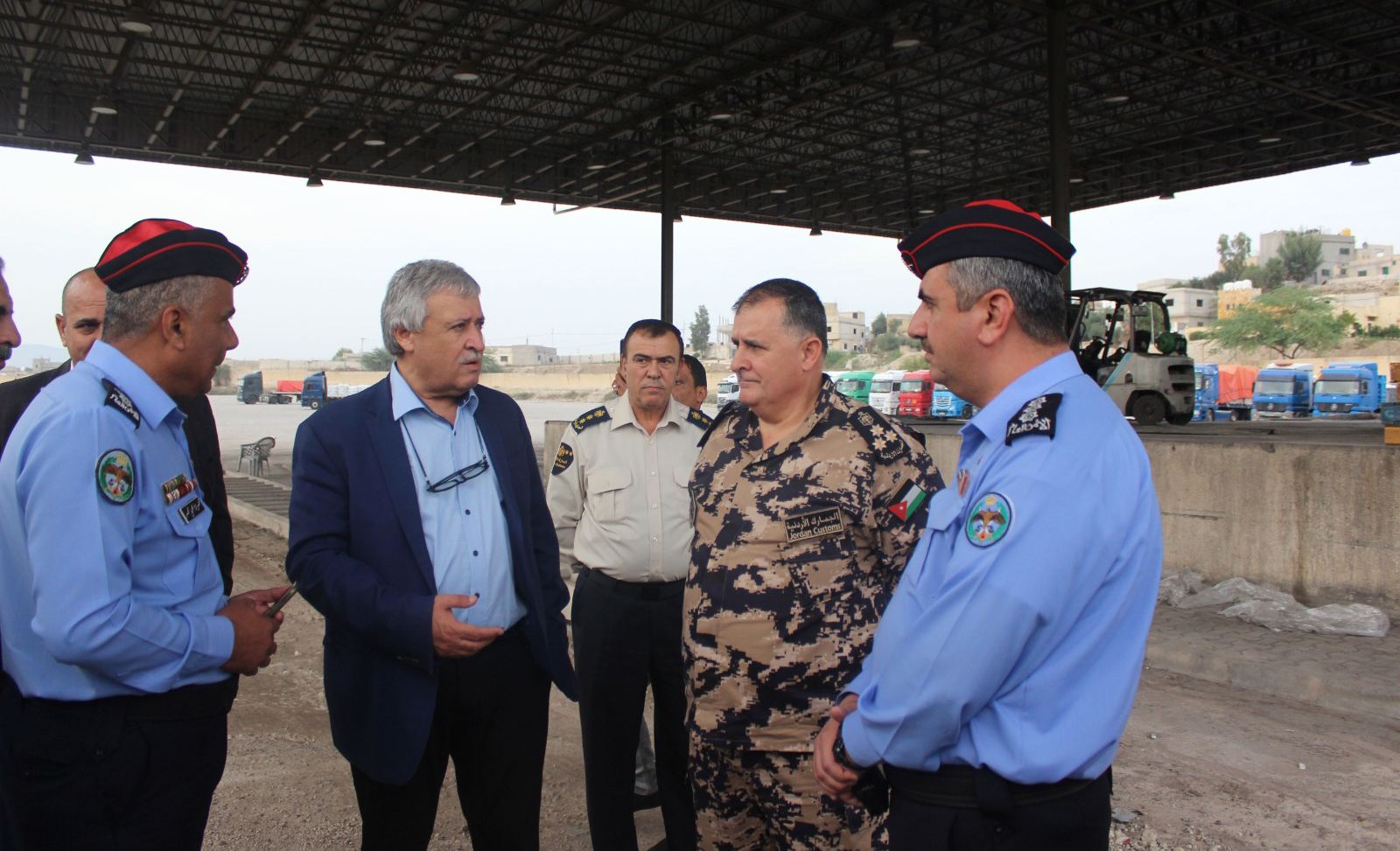 وزير النقل يتفقد معابر المملكة ويطلع على تطوير خدمات الشحن وحركة المسافرين