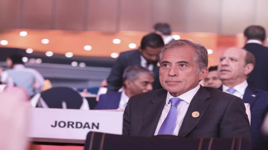 صورة حول : مندوبا عن الملك..رئيس الوزراء يشارك في القمة العالمية الثانية للتنمية الاجتماعية مندوبا عن الملك..رئيس الوزراء يشارك في القمة العالمية الثانية للتنمية الاجتماعية