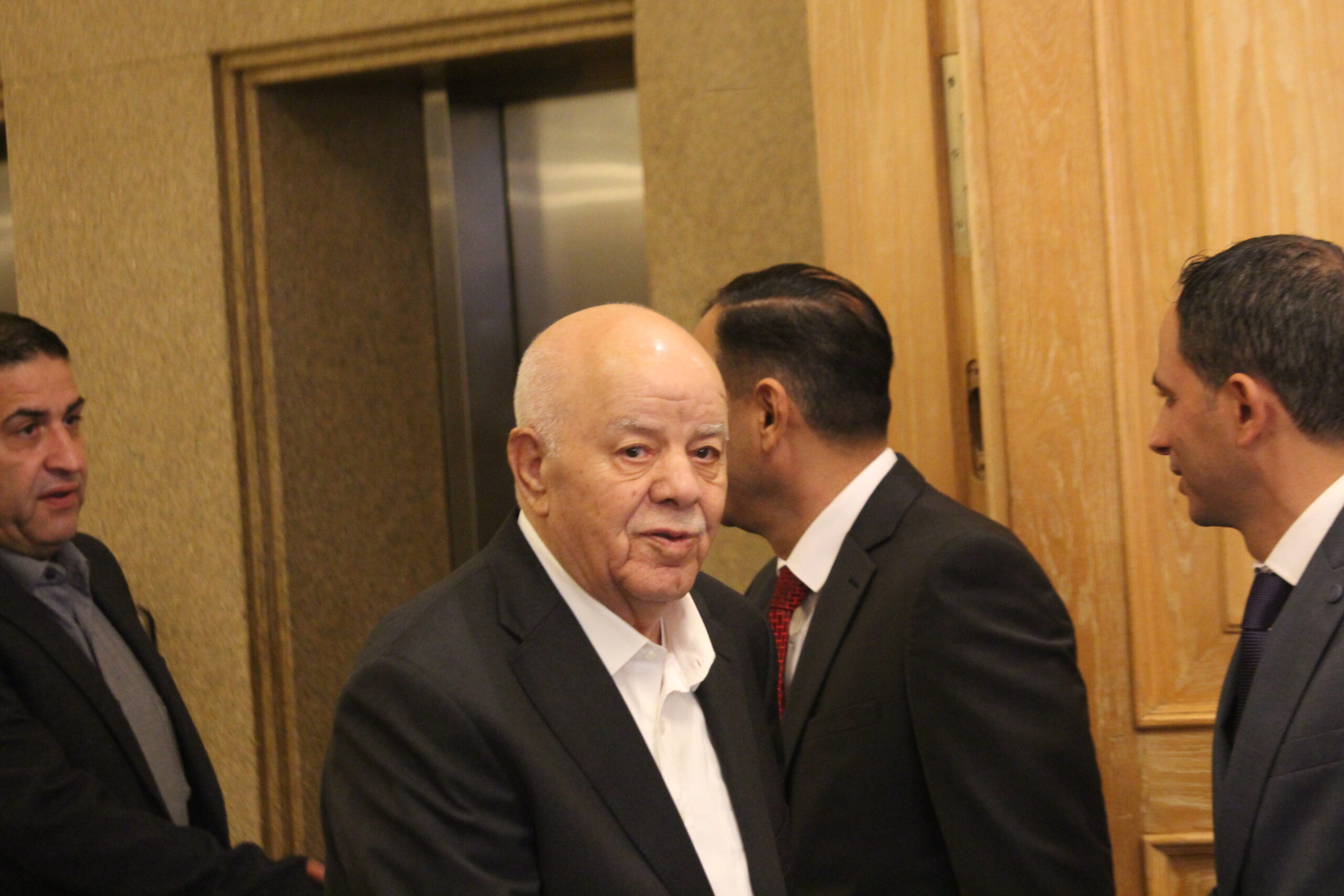 الكابتن الطيار دريد اللواما يولم بمناسبة زفاف نجله