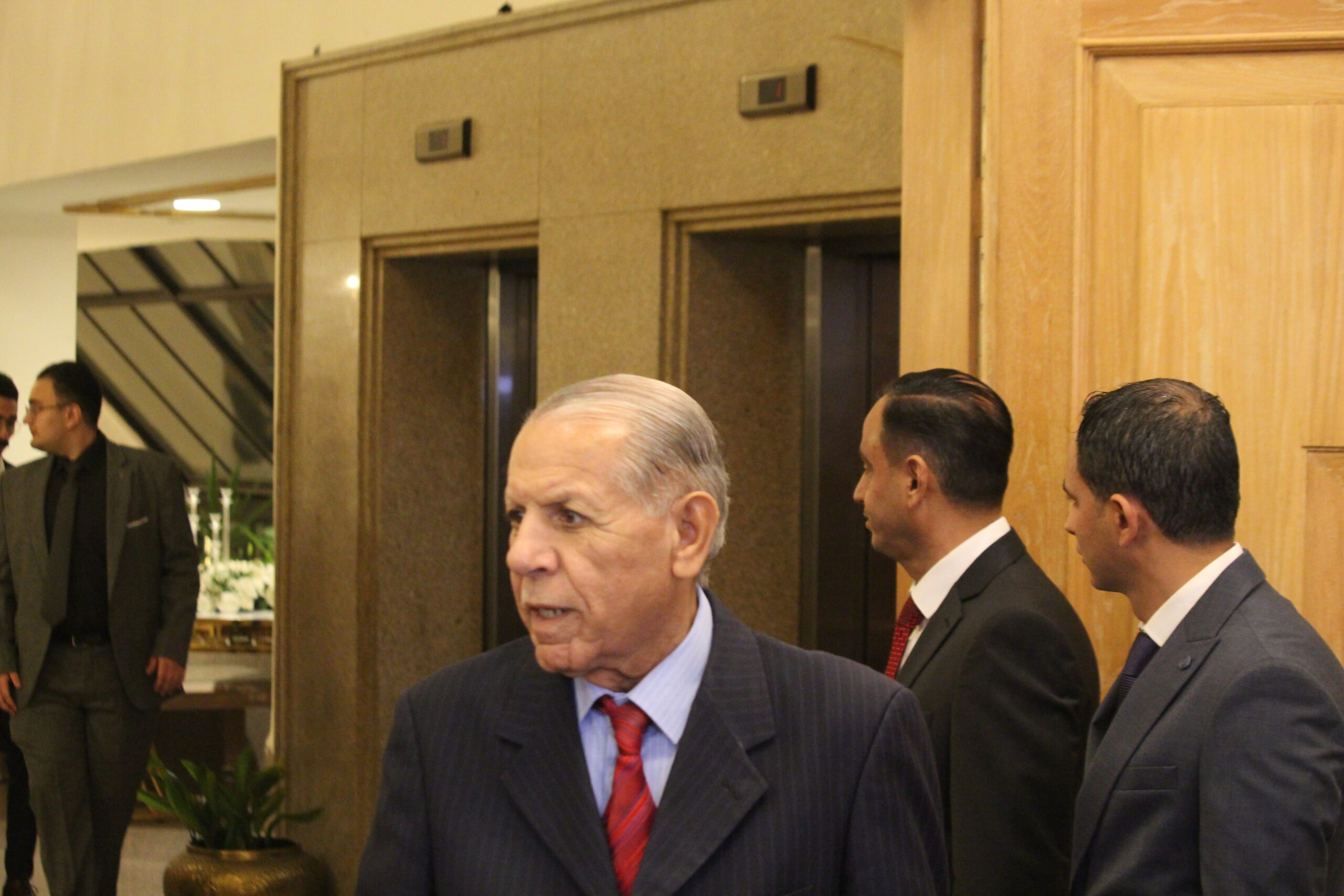 الكابتن الطيار دريد اللواما يولم بمناسبة زفاف نجله