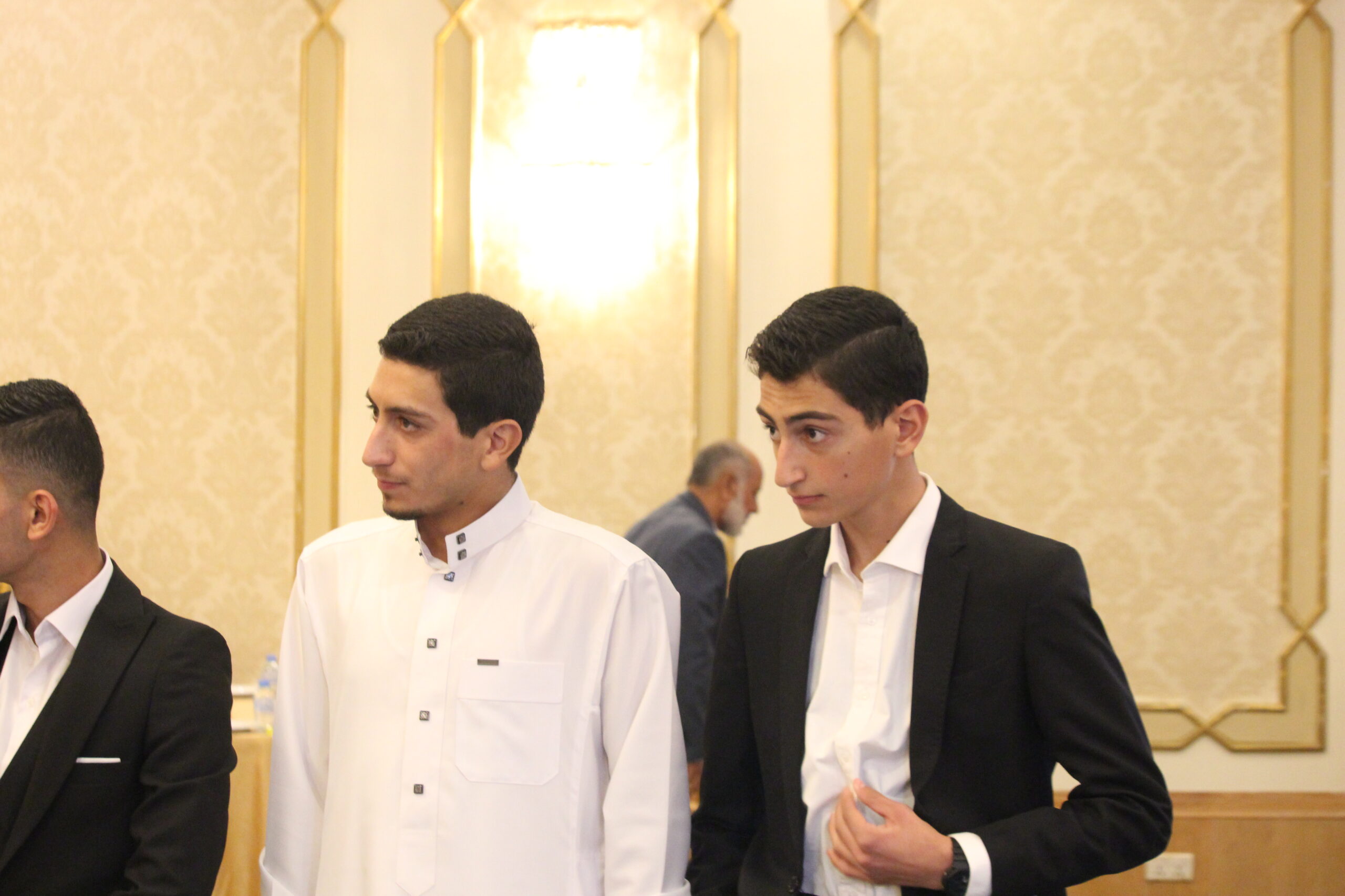 الكابتن الطيار دريد اللواما يولم بمناسبة زفاف نجله