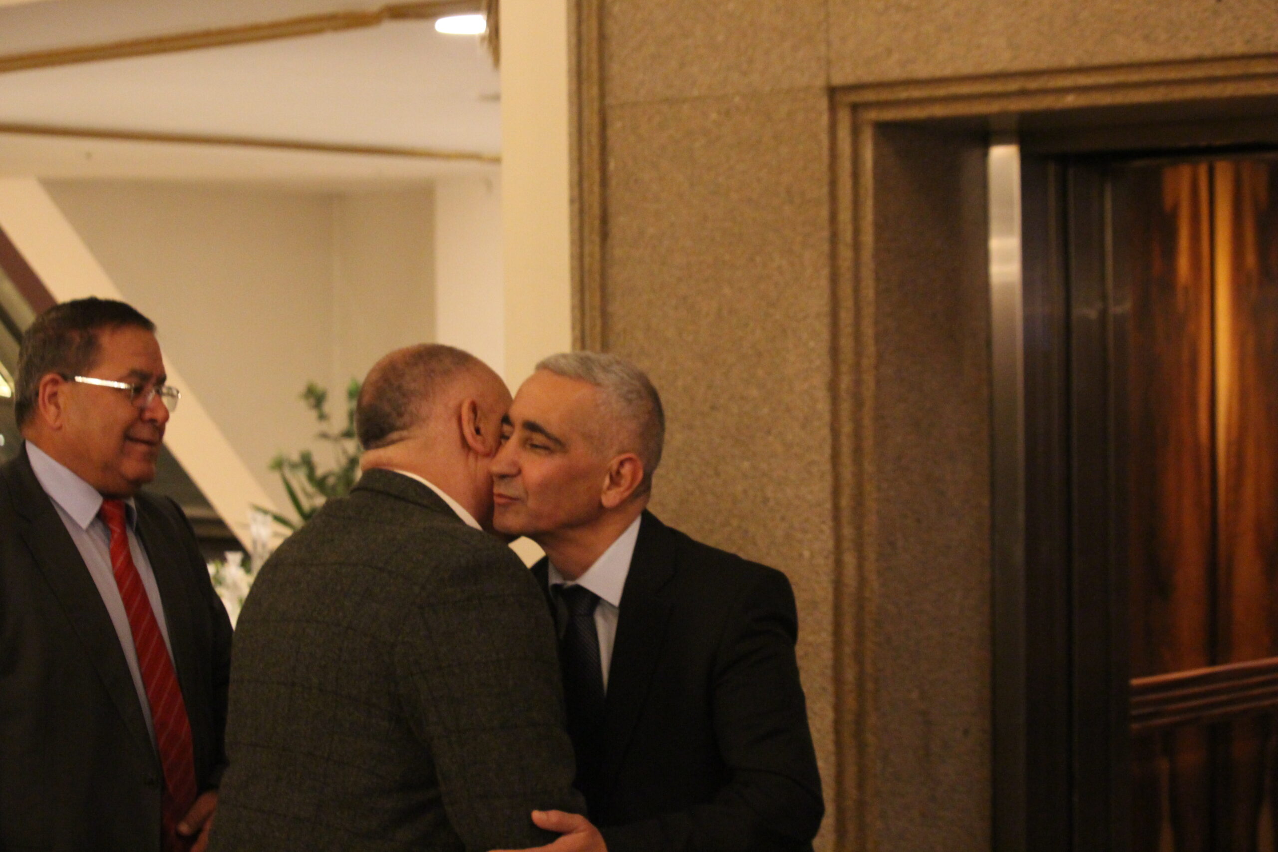 الكابتن الطيار دريد اللواما يولم بمناسبة زفاف نجله