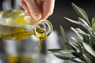 وزير الزراعة يزف بشرى سارة للأردنيين