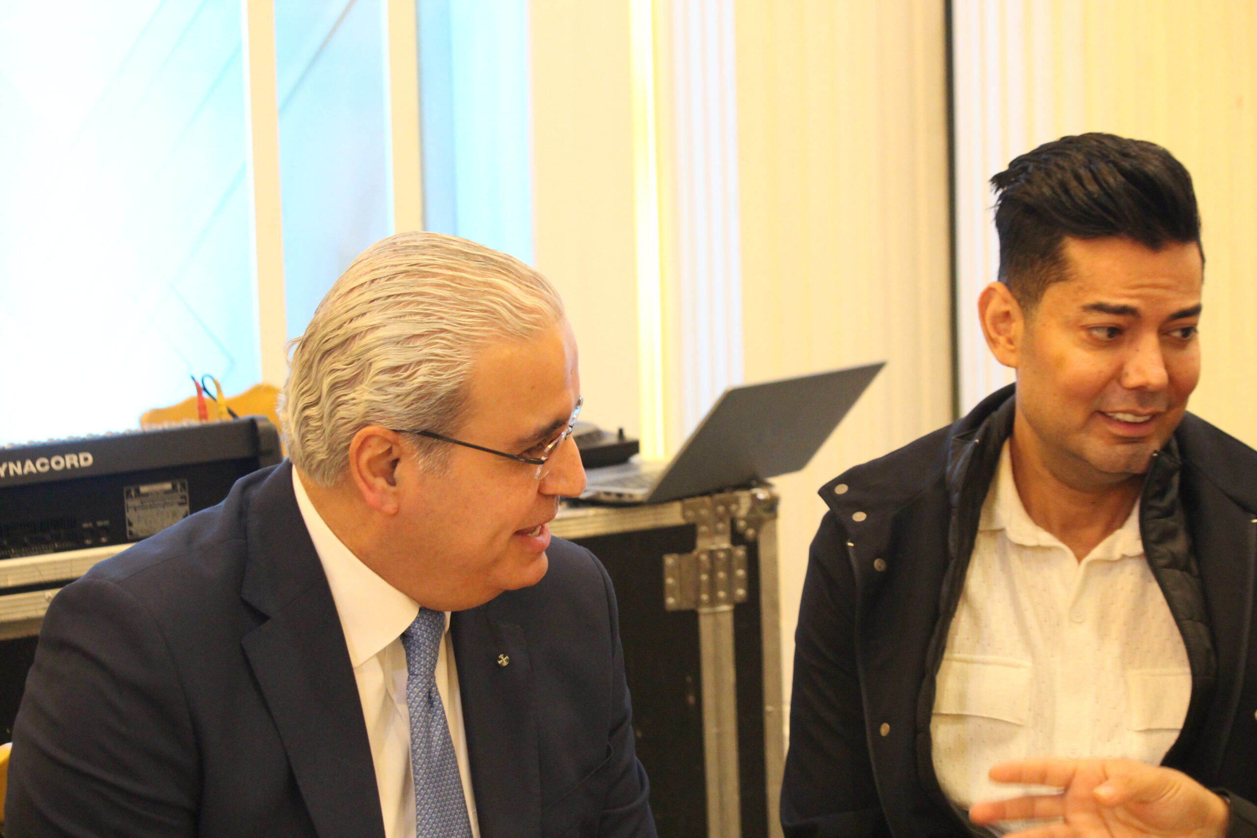 الكابتن الطيار دريد اللواما يولم بمناسبة زفاف نجله