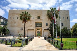 أمانة عمان تزيل أكثر من 9050 حاجزا إسمنتيا وبلاستيكيا