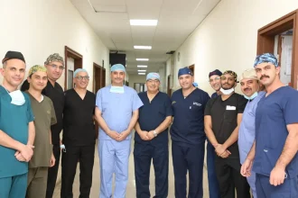 نجاح خمس عمليات دقيقة للغدد الصماء باستخدام أجهزة حديثة في الخدمات الطبية الملكية