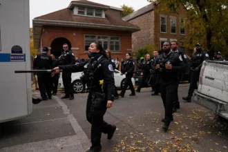 رصاص في قلب شيكاغو... مشتبه به يهاجم عملاء حرس الحدود ويُشعل الذعر