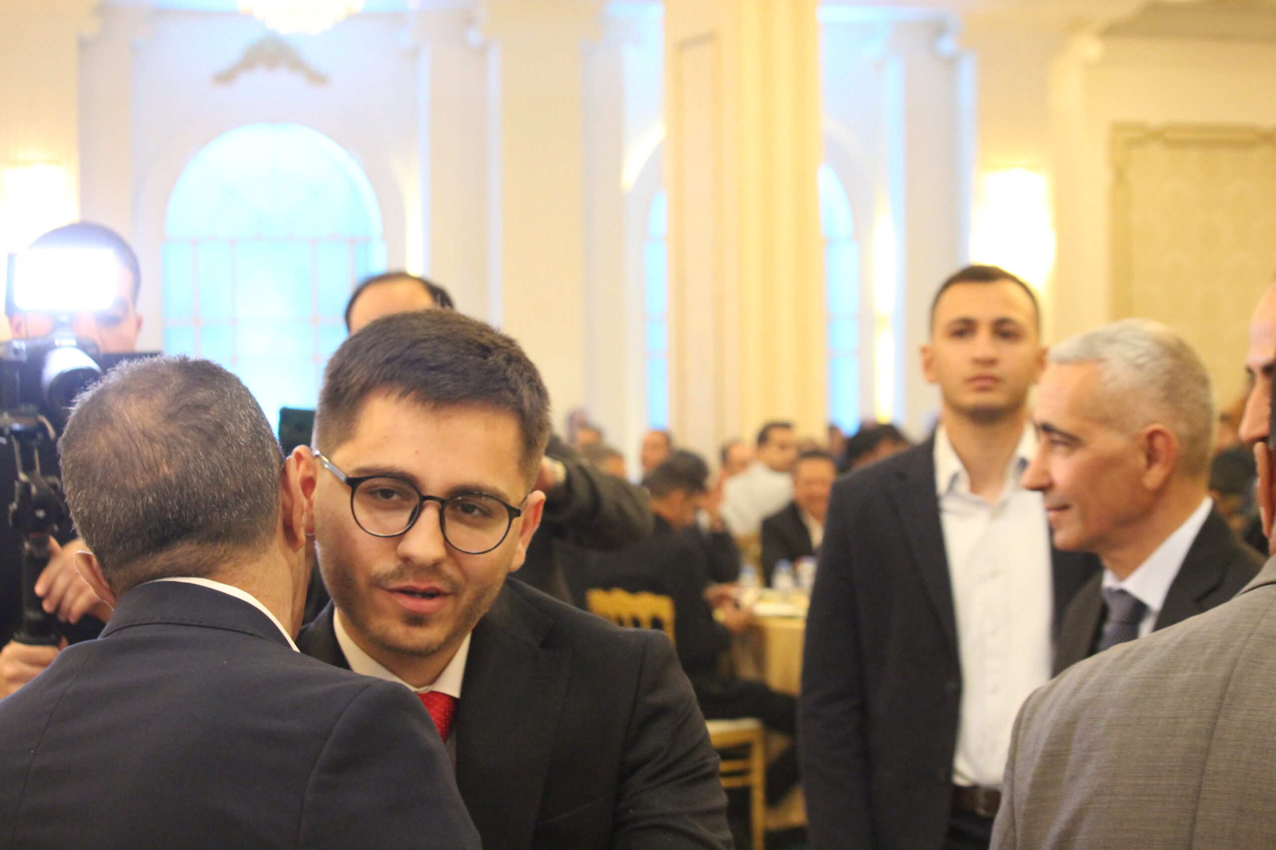 الكابتن الطيار دريد اللواما يولم بمناسبة زفاف نجله