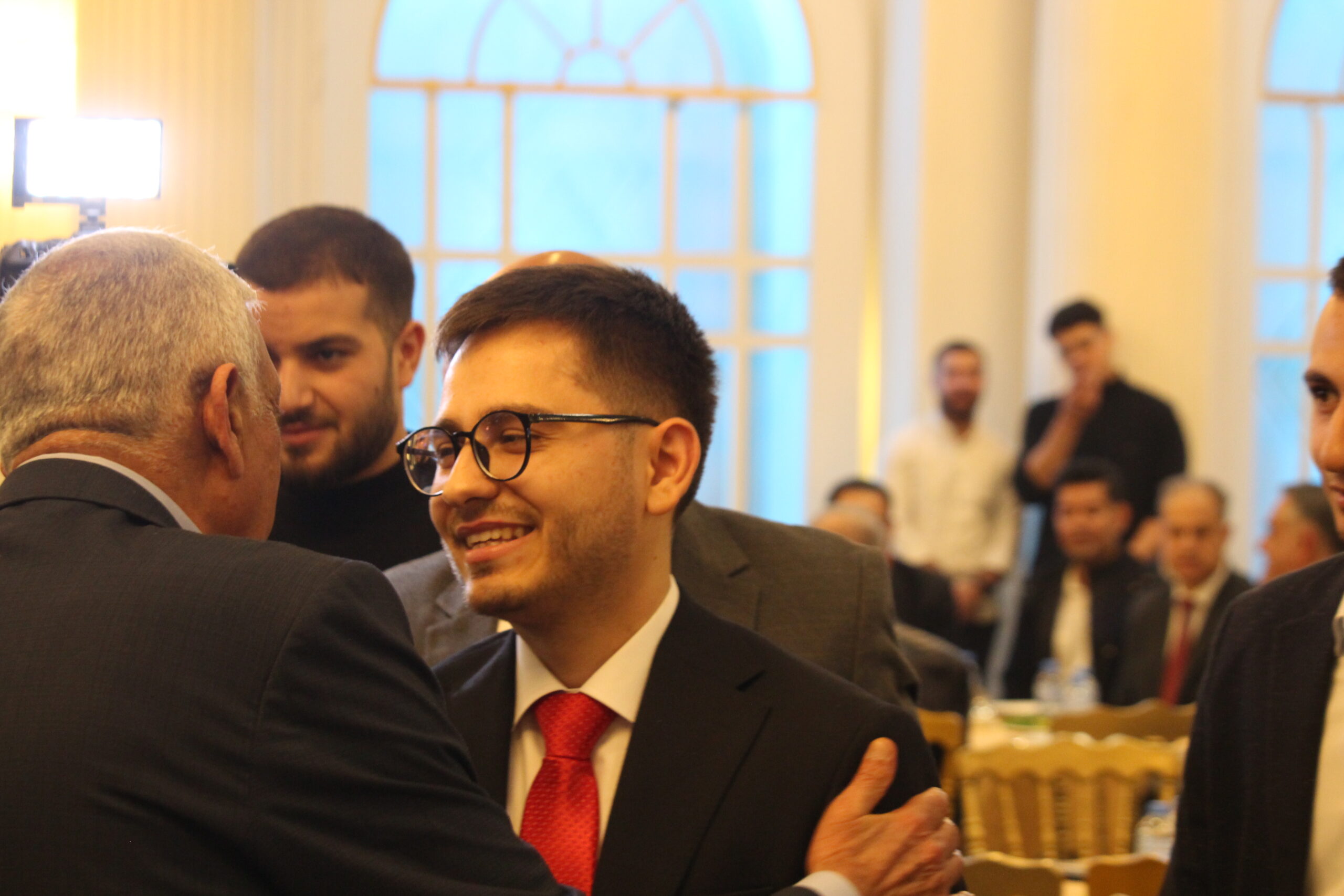 الكابتن الطيار دريد اللواما يولم بمناسبة زفاف نجله