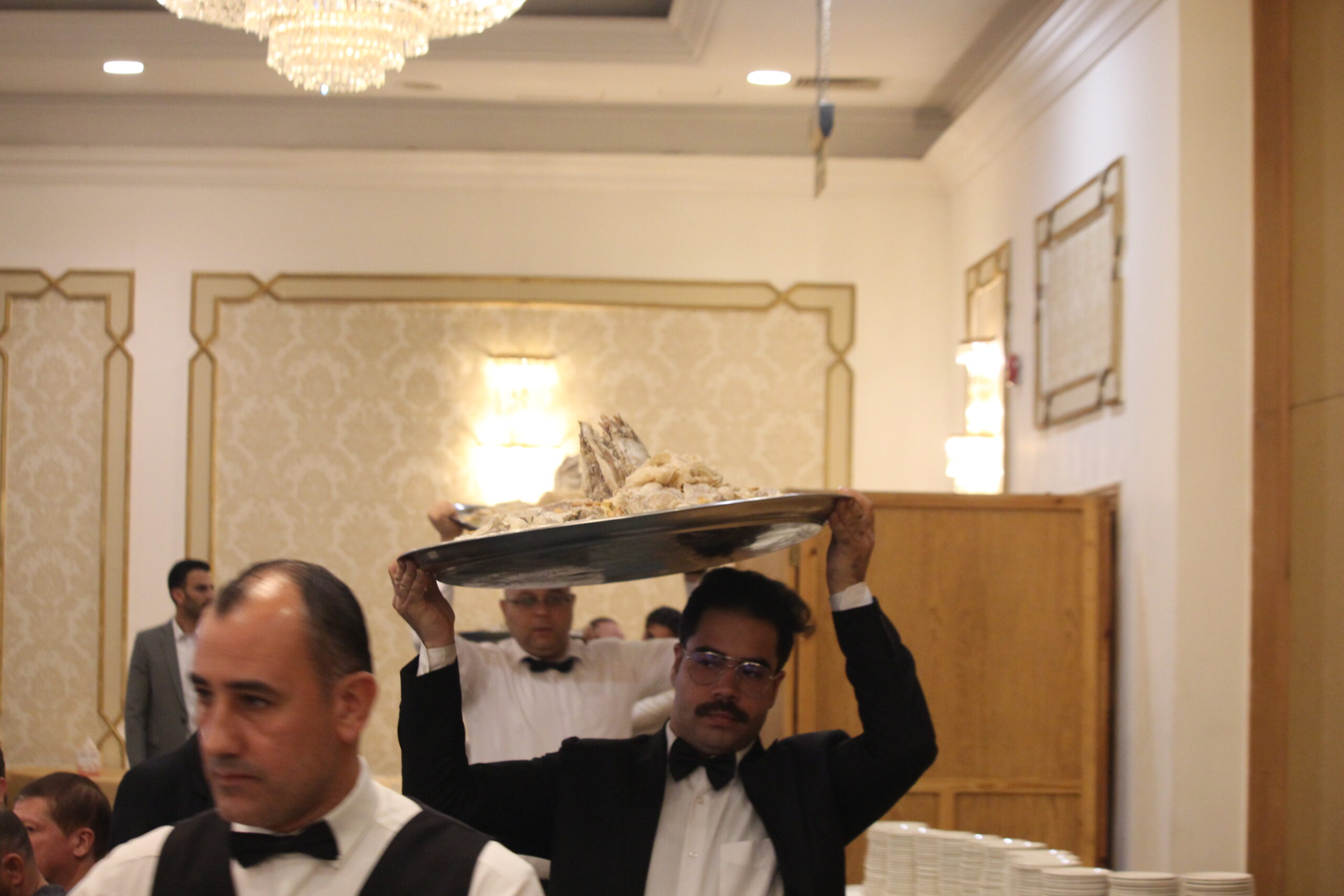 الكابتن الطيار دريد اللواما يولم بمناسبة زفاف نجله