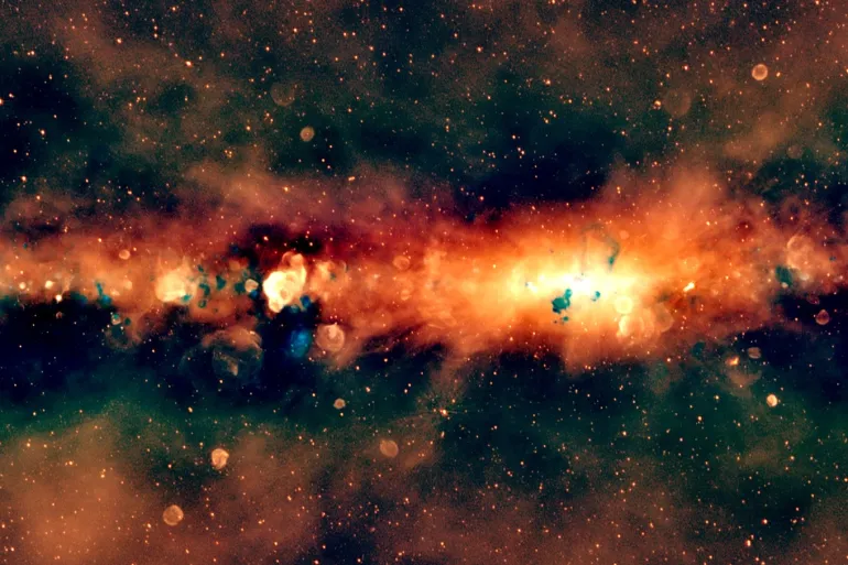 صورة حول : أستراليا تكشف أكبر صورة بالألوان لحزام مجرة درب التبانة أستراليا تكشف أكبر صورة بالألوان لحزام مجرة درب التبانة