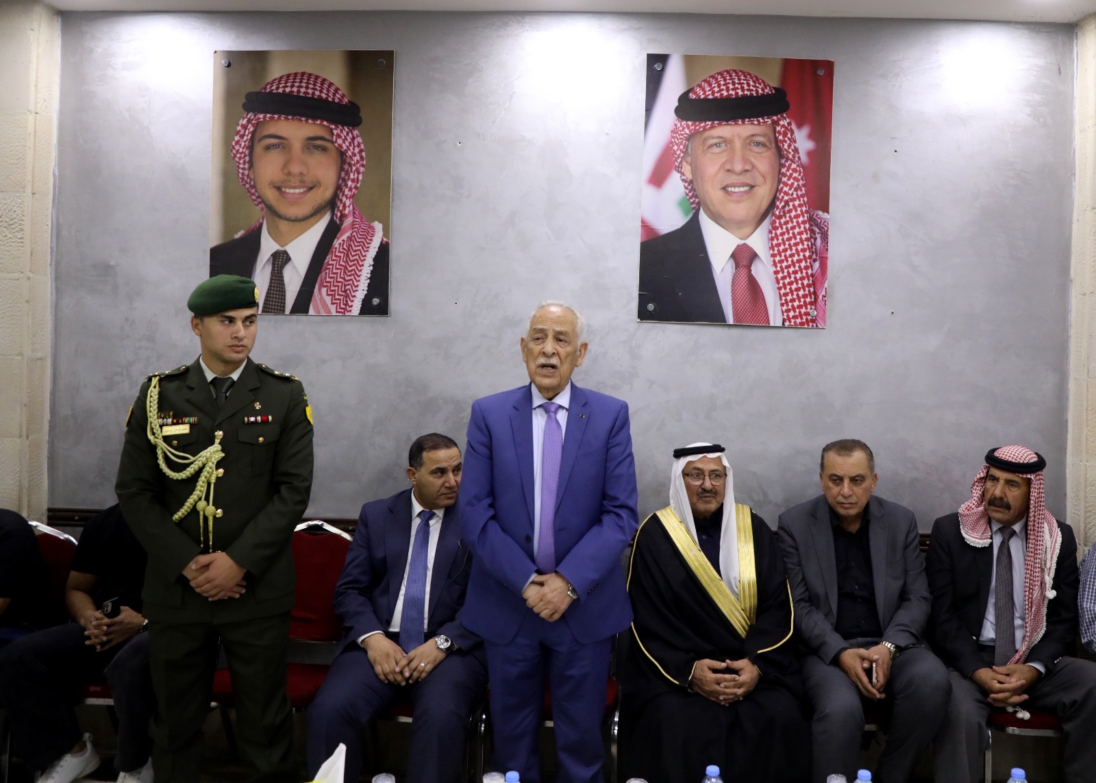 *مندوبا عن الملك وولي العهد. العيسوي يعزي عشائر الظهراوي وحداد والخراشقة والمحمد وأبو جبارة*