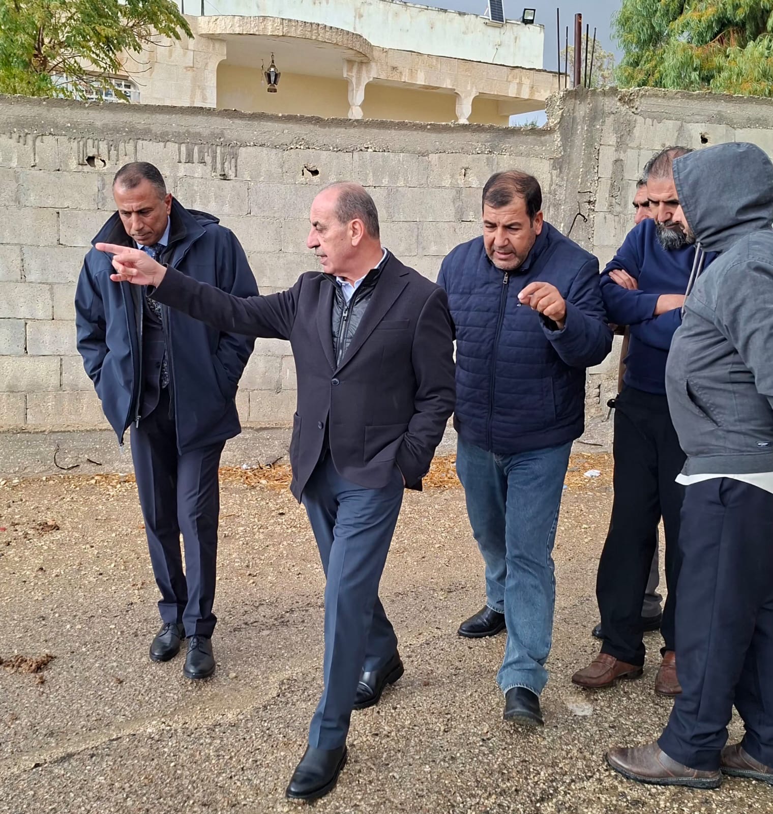 صورة حول : وزير الإدارة المحلية يتابع جاهزية بلديتي جرينة والفحيص خلال الحالة الجوية وزير الإدارة المحلية يتابع جاهزية بلديتي جرينة والفحيص خلال الحالة الجوية