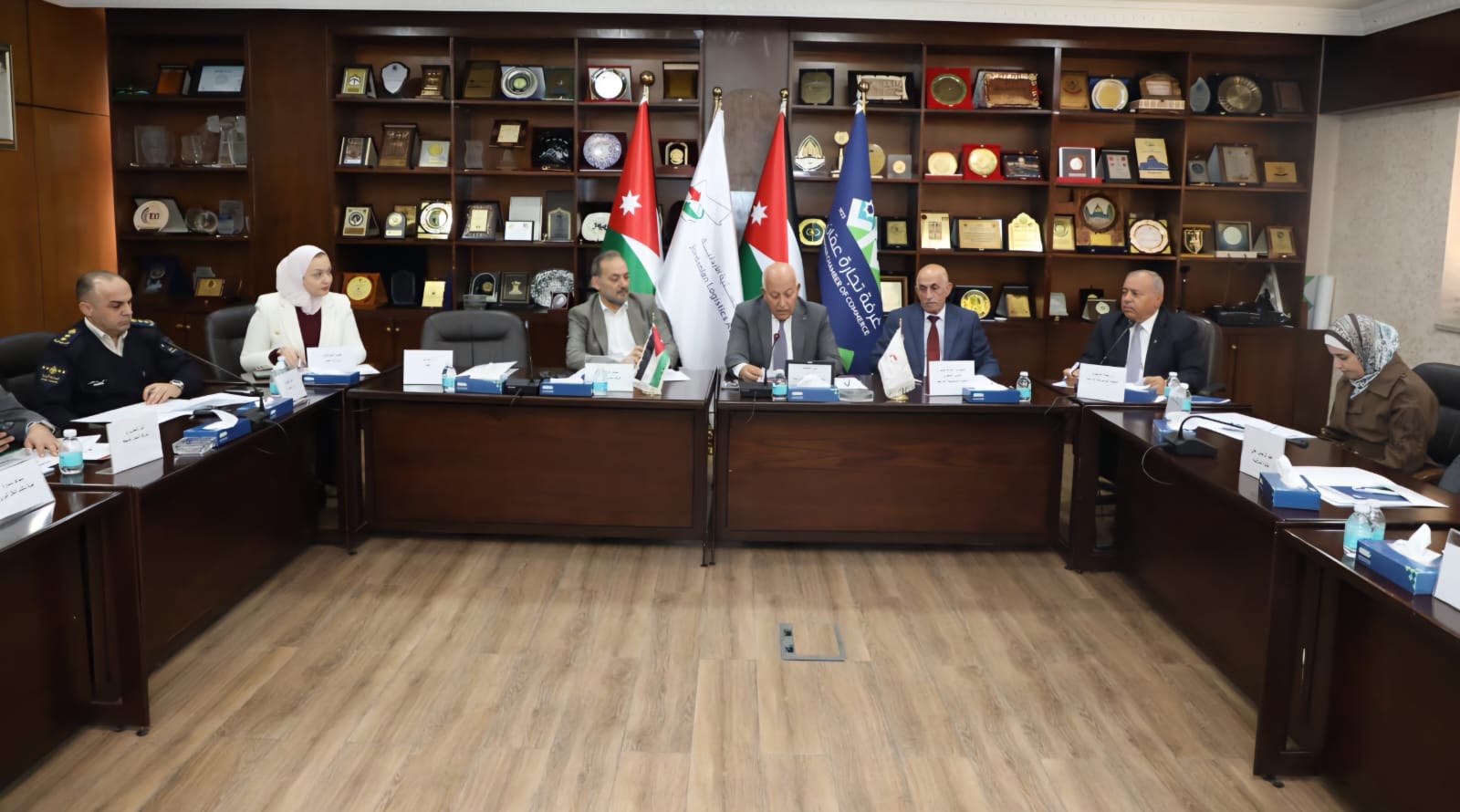 صورة حول : الخطيب يدعو لبناء منظومة وطنية متكاملة للمهارات بالقطاع اللوجستي الخطيب يدعو لبناء منظومة وطنية متكاملة للمهارات بالقطاع اللوجستي