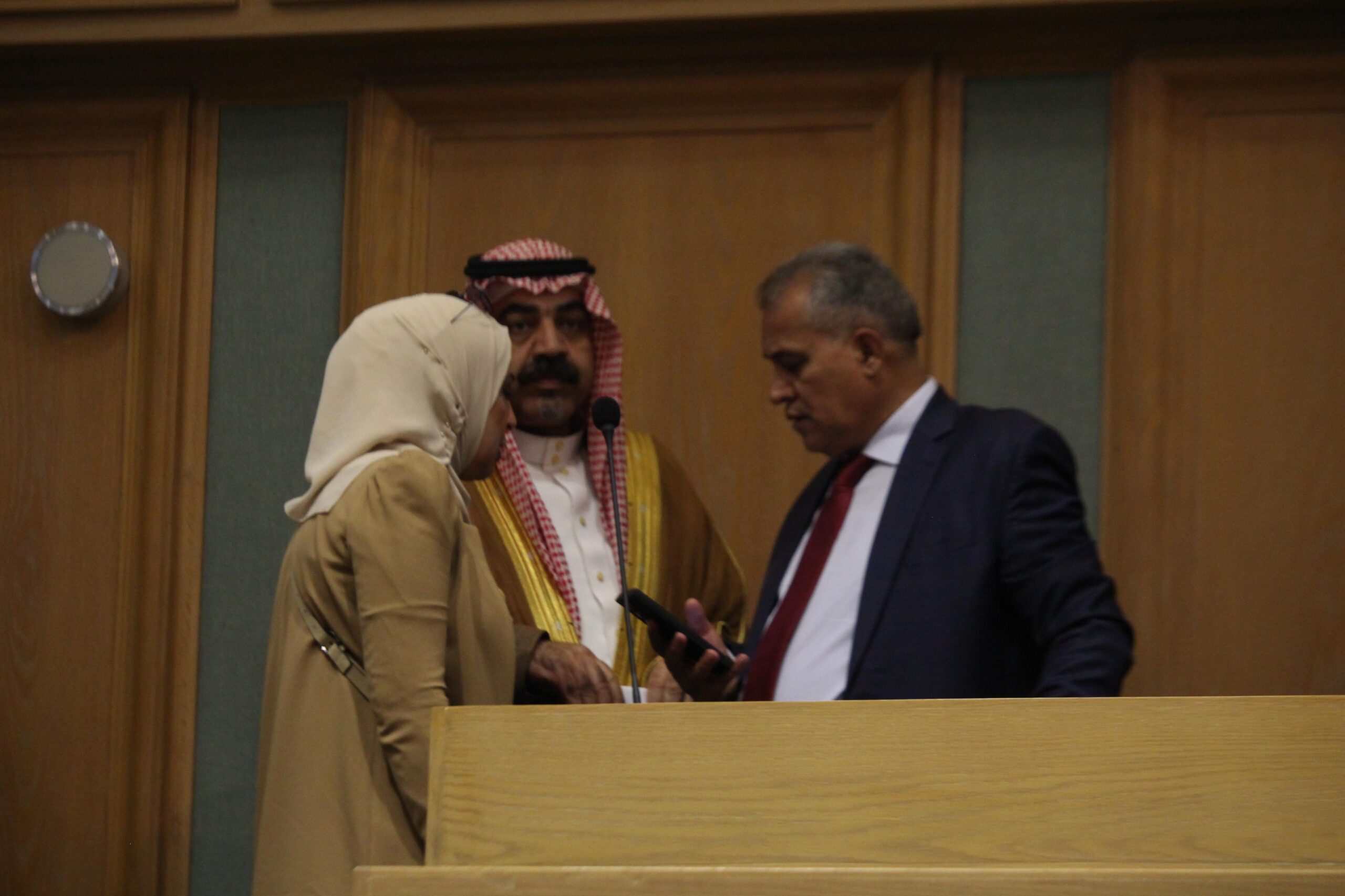 بالفيديو والصور… لقطات من مجلس النواب قبيل مناقشة خدمة العلم