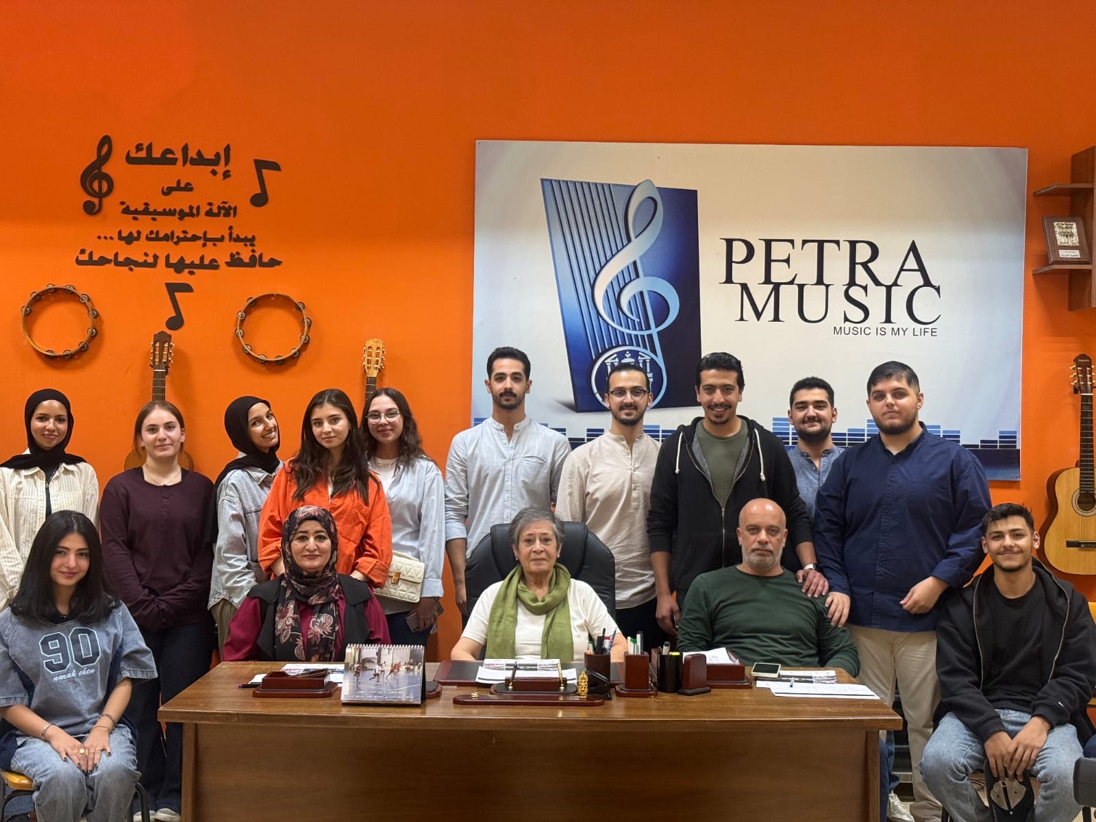 الفنانة جوليت عواد تُشرف على اختبارات منح التفوق الفني في جامعة البترا