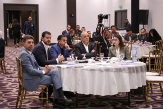 وزارة السياحة تواصل سلسلة اللقاءات التشاركية مع القطاع لمناقشة مسودة استراتيجية السياحة 2026–2029