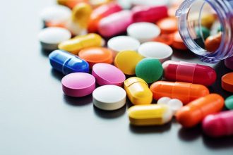 علماء صينيون يطرحون كبسولات لإطالة العمر البشري طبيًا