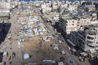 مساعٍ دولية لإعادة الإعمار وتقديم المساعدات الإنسانية إلى غزة