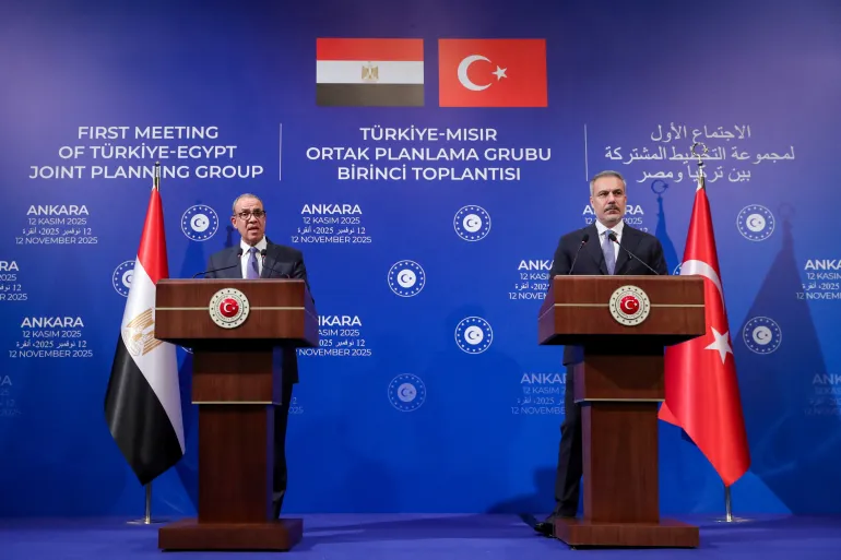 مصر وتركيا تبحثان قوة الاستقرار الدولية في غزة