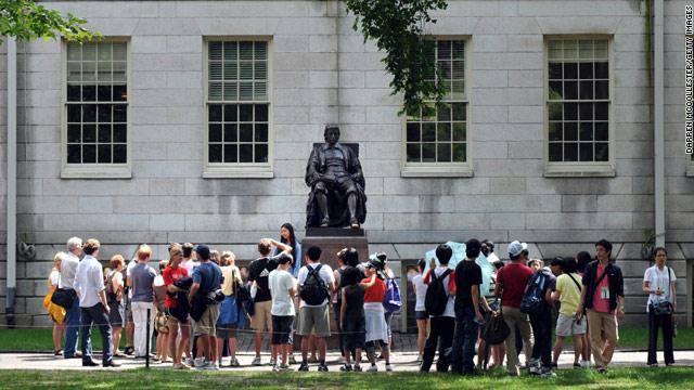 صورة حول : تفجير يهز كلية الطب في هارفارد والشرطة تفتح تحقيقًا واسعًا تفجير يهز كلية الطب في هارفارد والشرطة تفتح تحقيقًا واسعًا