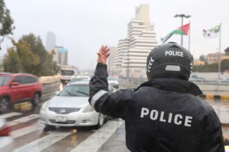عاجل | الأمن العام يحذر السائقين مع اشتداد المنخفض المطري
