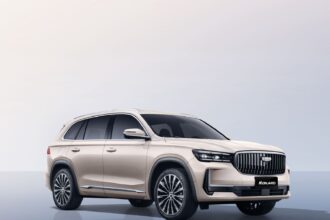 جيلي وفولفو يغيران قواعد السلامة في السيارات مع أكبر مركزاختبار في العالم